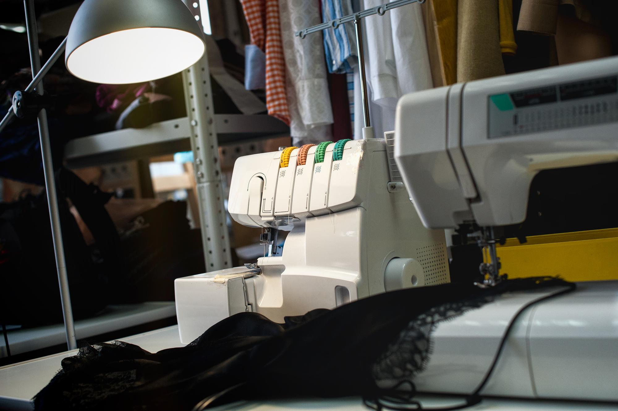Professional embroidery machine brand